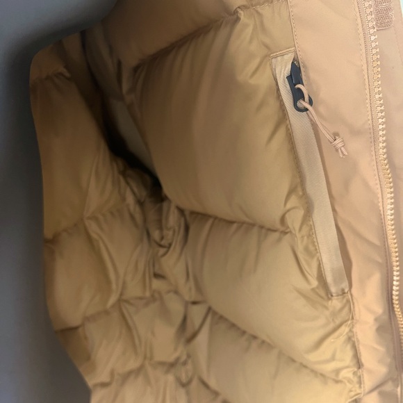 Brand new North Face parka with tags - Picture 13 of 16